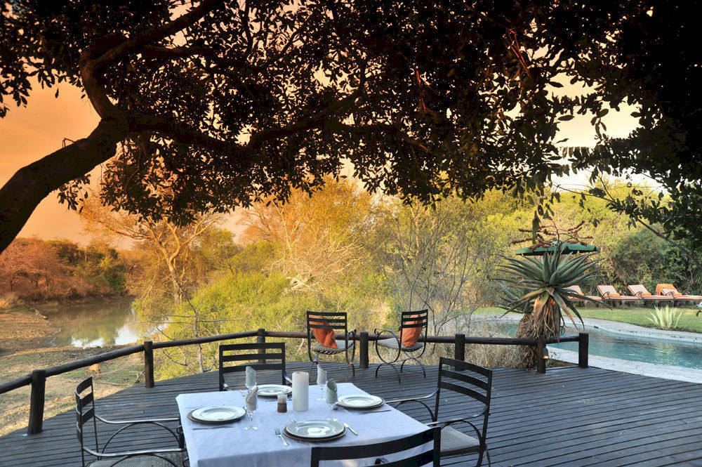 Waterbuck Game Lodge Thornybush Game Reserve Bagian luar foto